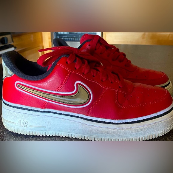 Nike Air Force 1 '07 LV8 Sport - Chicago Bulls NBA edition - Picture 1 of 4